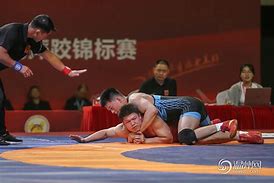 足球世俱杯赛程-欧洲赛场传奇之战在鹈鹕球场上演，火药味十足的简单介绍
